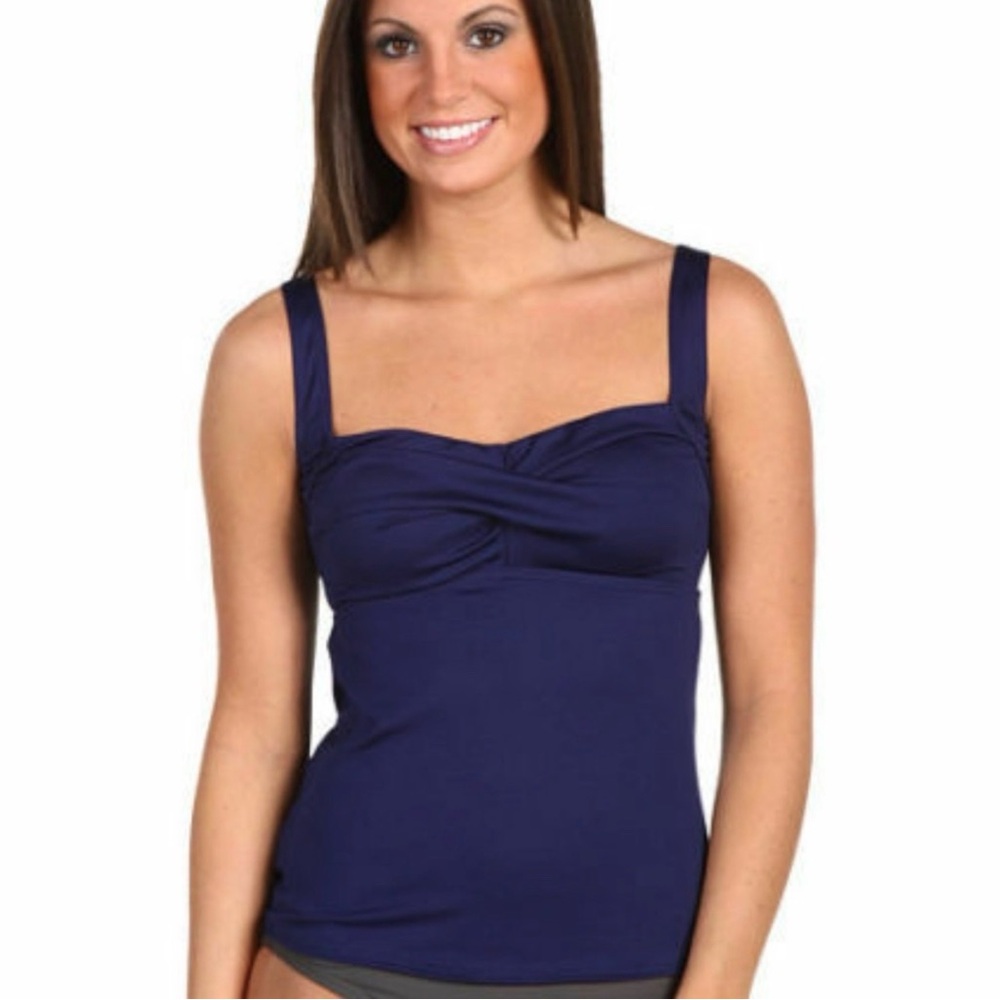 EUC- TYR ‘Durafast’ Twist Front Tankini Top